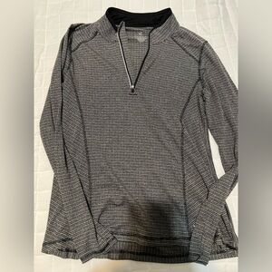Women’s athletic long sleeve 3/4 zip reflector top Hannah H2 brand size Large